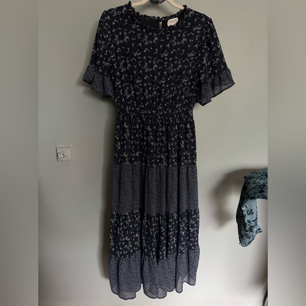 Floral Navy Blue Dress - Picture 4 of 6